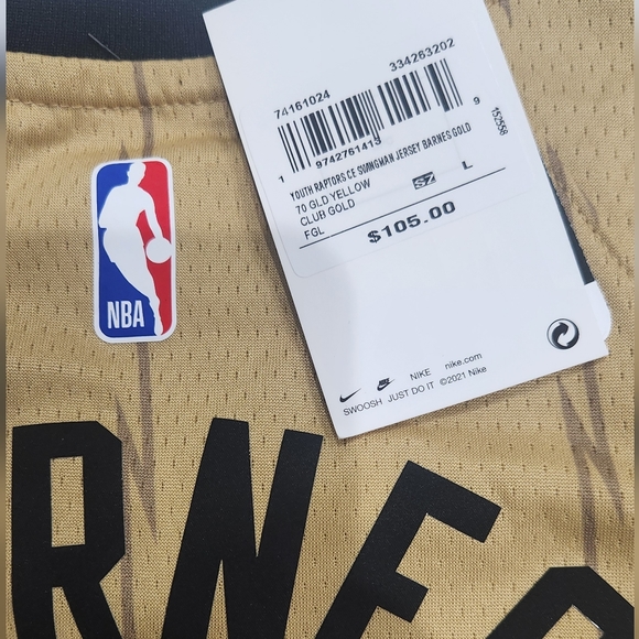 Kids size Large Toronto Raptors Barnes Jersey - Picture 4 of 6